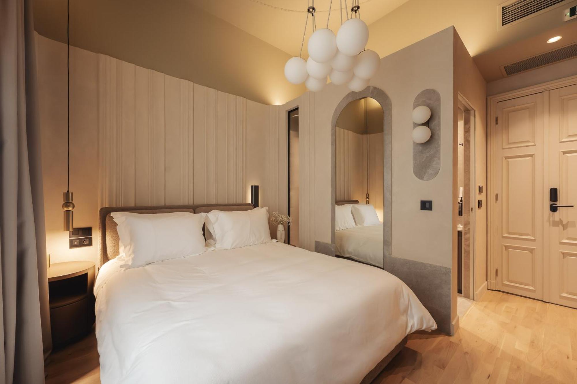 Zenith Premium Suites Thessaloniki Room photo